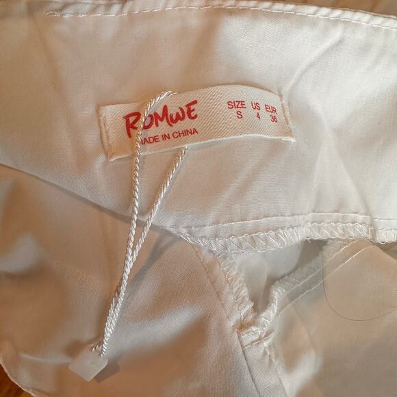 Romwe One Sider Ruffle Blouse Size Small / 4 - Picture 5 of 7